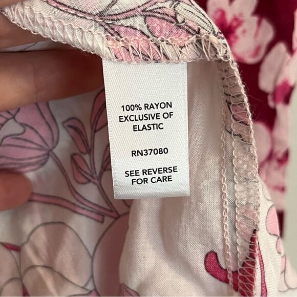 Women's Cato Pink & White Floral Long Sleeve Top - Picture 7 of 8